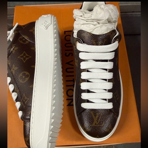 Louis Vuitton Brown and White Monogram Sneakers - Picture 2 of 4